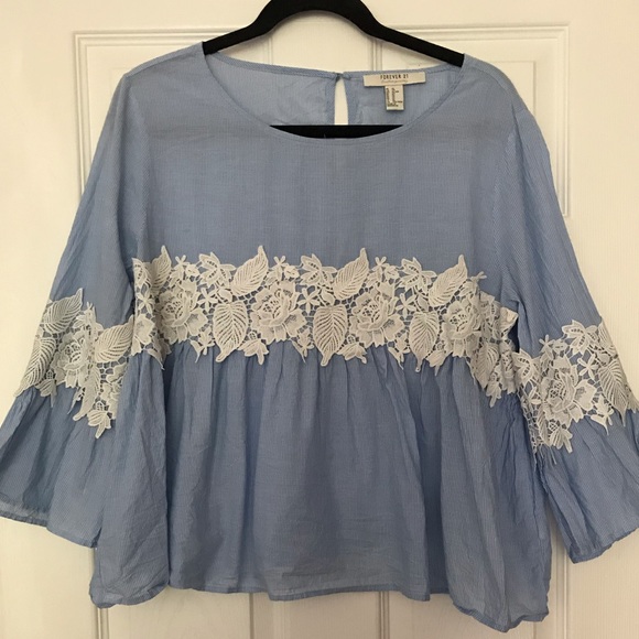 Forever 21 Tops - Long sleeve blouse!